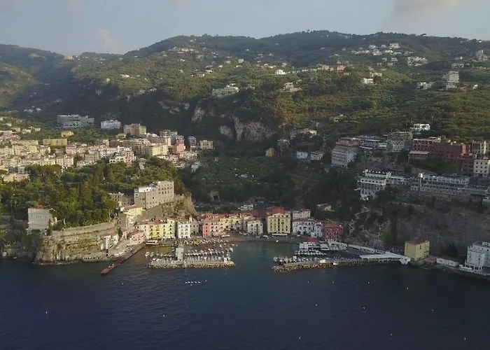 Golden * Sorrente